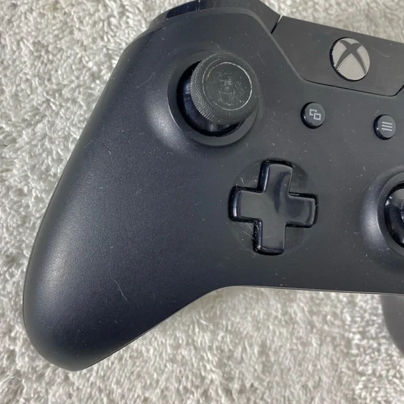 Xbox One Wireless Controller - Picture 6 of 13